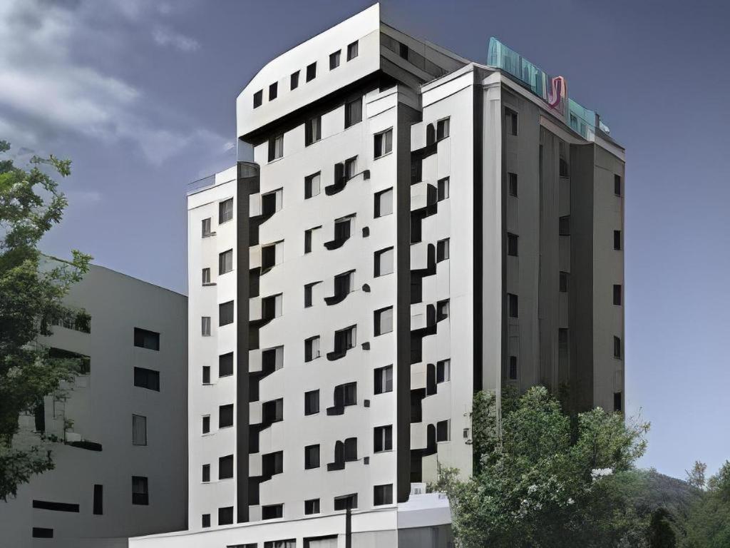 锦江之星青岛五四广场南京路地铁站酒店 外观 照片